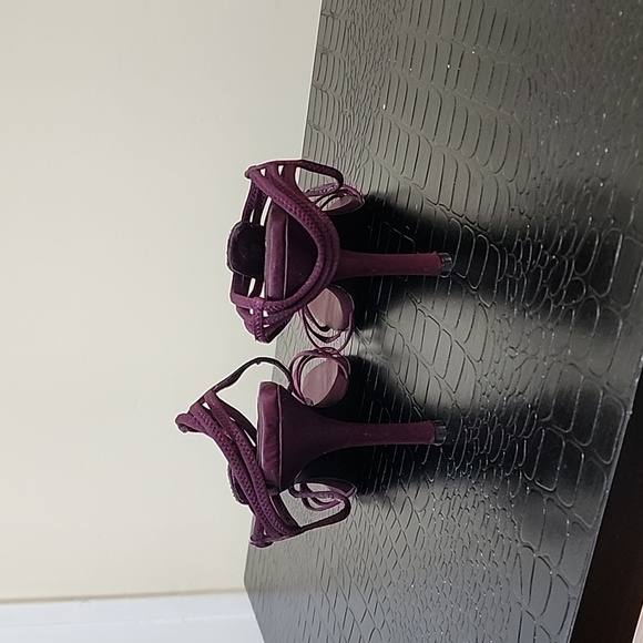 Nine west nwot heel - Picture 3 of 4